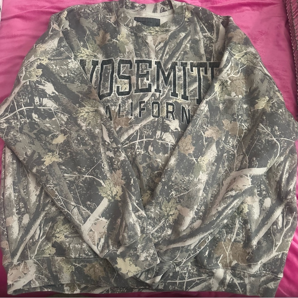 Camo Yosemite Sweatshirt